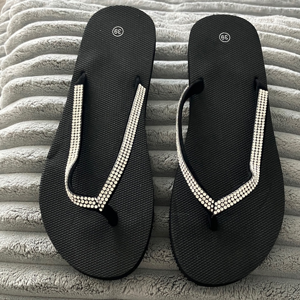 Black Rhinestone Flip-Flop Sandals - 39